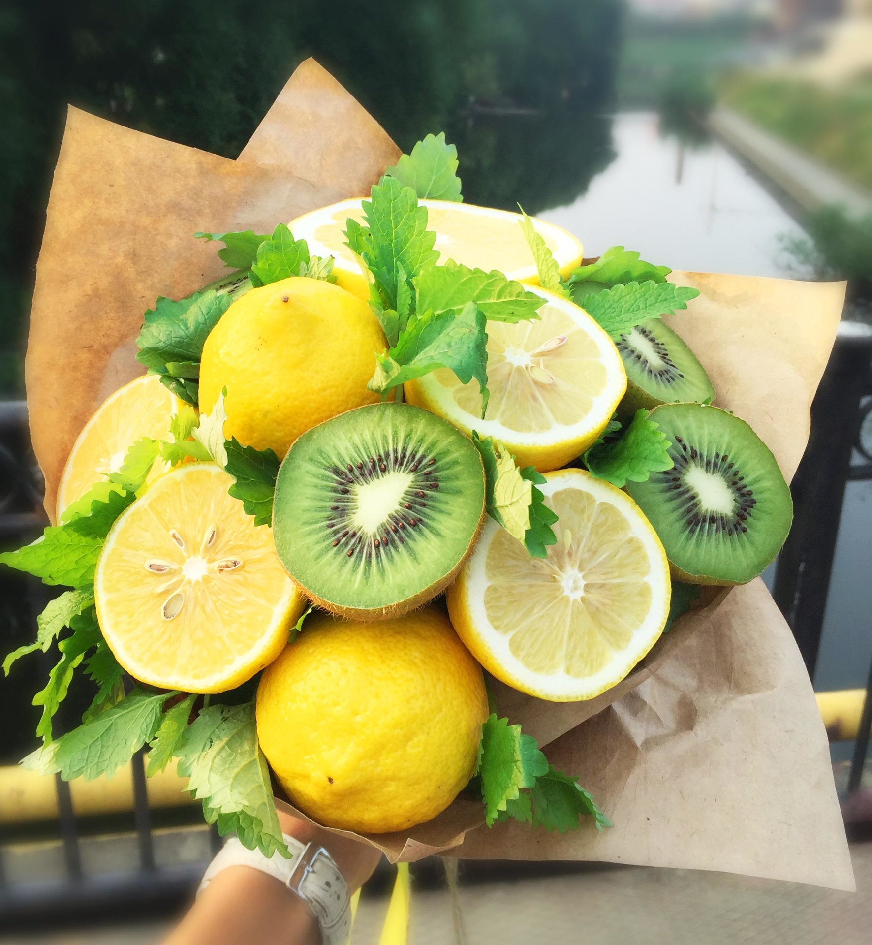 Фруктовый букет из Лимонов