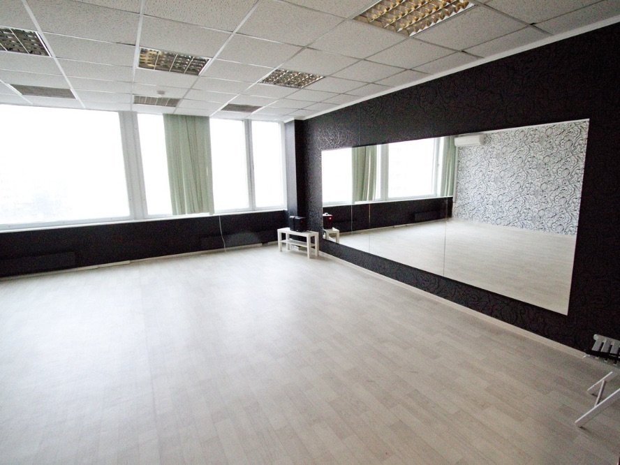 Зеркала для танцевальных и фитнес залов на заказ в Ярославле